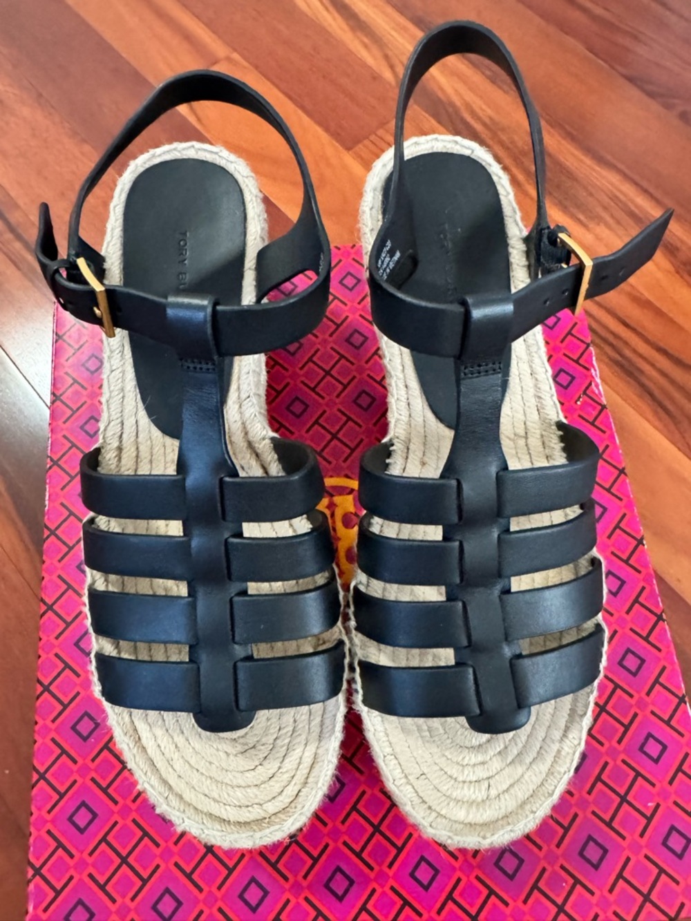 Tory Burch Wedge size 10 - Picture 3 of 7
